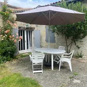  Couette-café Pour 4 Personnes Au Sabathé